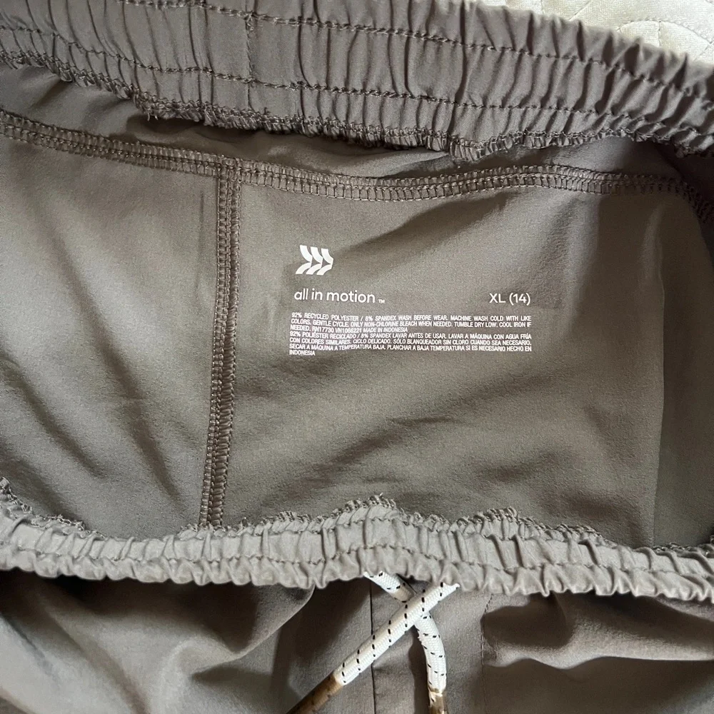 All in Motion Dark Gray Cargo Shorts - Picture 2 of 3